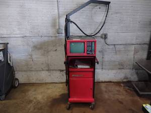 lot 13 image: Snap-On Counselor II Digital Oscill...