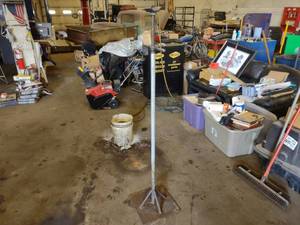 lot 44 image: Under Hoist Stabilizer...