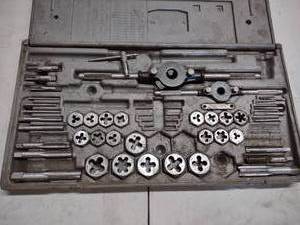 lot 133 image: Craftsman Tap & Die Set...