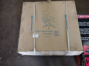 lot 172 image: Office Chair...