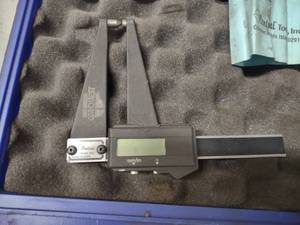 lot 184 image: Central No. 6459 Brake Rotor Gage...