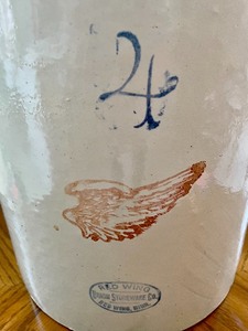 lot 40 image: Redwing 4 Gallon Crock