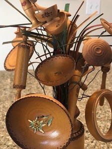 lot 51 image: Fun Wooden Display