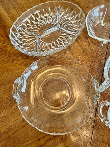 lot 80 image: Clear Glass Serving Dishes