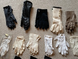 lot 145 image: Glorious Gloves
