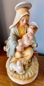 lot 157 image: Religious Grouping