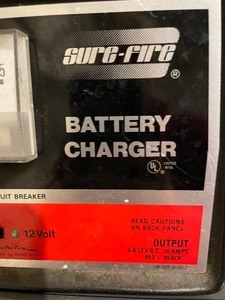 lot 170 image: Sure-Fire Solid State Battery Charger