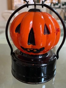 lot 121 image: Wonderful Vintage Jack O Lantern by AAA