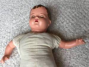 lot 262 image: Vintage Doll