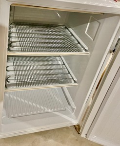 lot 267 image: Kenmore 5 Small Refrigerator