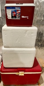 lot 271 image: Lots of Coolers