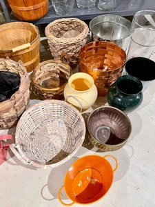 lot 277 image: Garden Goodies