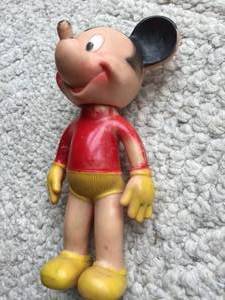 lot 325 image: Vintage Cupie and Mickey Mouse Figures