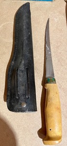 lot 369 image: 2 Filet Knives with a Sharpening Stone
