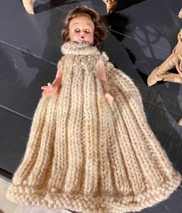 lot 381 image: Mini Wicker Furniture and a Vintage Doll