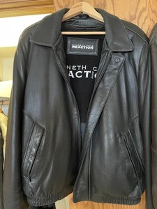 lot 418 image: Kenneth Cole Reaction and Collezione Leather Coats