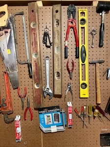 lot 347 image: Large Hand Tool Lot