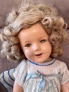 lot 261 image: Shirley Temple Doll
