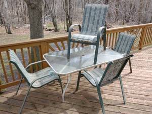 Outdoor Patio Table With Four Chairs