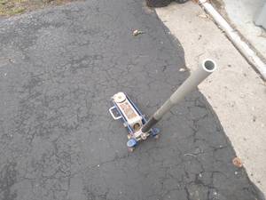 Big Red 1.5 Ton Floor Jack