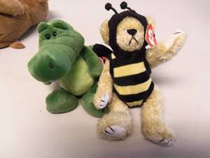 Lot of 1 Beanie Baby 2.0 and 1 Attic Treasure