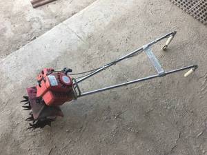 lot 24 image: Mantis Precision Lawn & Garden Cultivator
