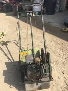 lot 25 image: Ryan 3HP Motorized Yard Aerator