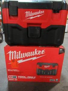 lot 2 image: Milwaukee M18 18-Volt Lithium-Ion Cordless WetDry Vacuum (Tool-Only), 0880-20. Used - Broken RH Latch.