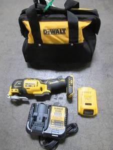 lot 66 image: Dewalt 20-Volt MAX XR Cordless Brushless 3-Speed Oscillating Multi-Tool with (1) 20-Volt 2.0Ah Battery & Charger, DCS356D1 - Used. Missing Attachments.