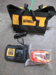 lot 69 image: Dewalt FLEXVOLT 20-Volt60-Volt MAX Lithium-Ion Battery Pack 9.0Ah, Charger and Bag, DCB609. NEW.