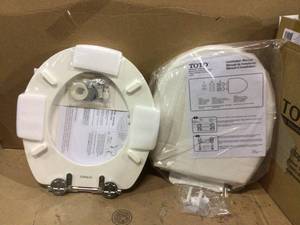 Topseat 6TSTR9999SL TinyHiney Potty Round Toilet Seat Customer Returns See Pictures&nbsp
