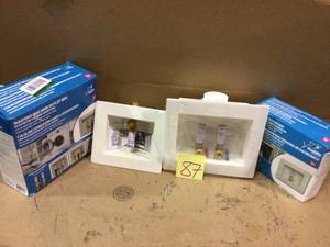 12 in. Push-to-Connect x 34 in. MHT Brass Washing Machine Outlet Box with Water Hammer Arrestors by SharkBite Customer Returns See Pictures&nbsp