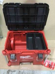 PACKOUT 22 in. Rolling Tool Box by Milwaukee Customer Returns See Pictures&nbsp