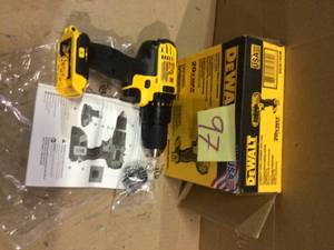 20-Volt MAX Cordless Compact 12 in. DrillDrill Driver (Tool-Only) by DEWALT Customer Returns See Pictures&nbsp