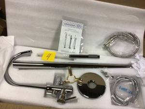 lot 4 image: 1-Handle Freestanding Floor Mount Roman Tub Faucet Bathtub Filler with Hand Shower in Chrome by AKDY Customer Returns See Pictures 