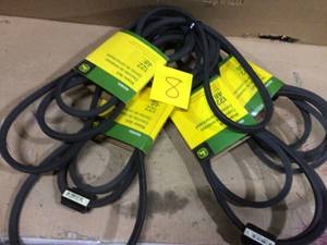 lot 8 image: John Deere 48 in. Deck Drive Belt Customer Returns See Pictures 
