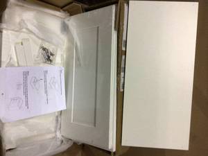 lot 96 image: Design House Brookings Plywood Ready to Assemble Shaker 12x24x12 in. 1-Door Wall Kitchen Cabinet in White Customer Returns See Pictures 