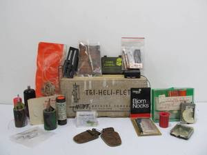lot 57 image: Lot of Vintage Archery Bow Hunting Items