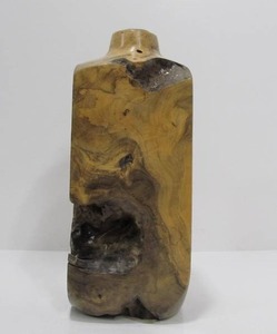 lot 93 image: Very Nice Artisan Made Buckeye Burl Vase - Spinning Aspen