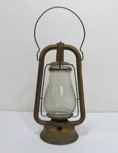 lot 30 image: Original 1880s U.S. Tubular Brass Lantern