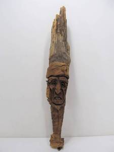 lot 106 image: Vintage Carved Wood Log Native American Chief Bust Sculpture