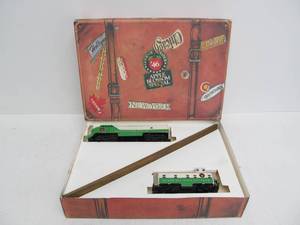 lot 151 image: Promotional HO Gauge Train Engine & Caboose