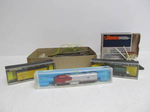 lot 153 image: Small Lot of N Gauge Trains wTrack
