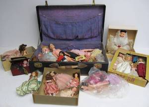 lot 160 image: LARGE Estate Lot of Vintage Dolls