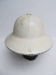 lot 176 image: Vintage HAWLEY Safari Style WW2 Era Pith Helmet