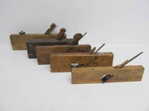 lot 267 image: Lot of 5 Antique Woodworking Rabbet Planes
