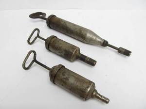 lot 192 image: 3 Vintage ALEMITE Service Station Grease Guns