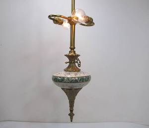 lot 297 image: Very Nice Vintage Brass & Porcelain Hanging Lamp