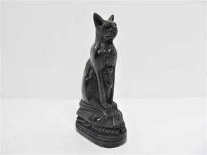 lot 303 image: Small Carved Stone Egyptian Bastet Cat Deity Figure