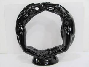 lot 313 image: Round HAEGER Ceramic Circle Sculpture
